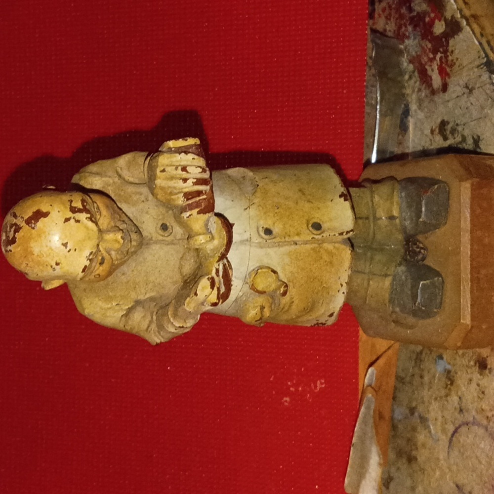 Vintage-Style Beige Figurine Home Art Sculpture